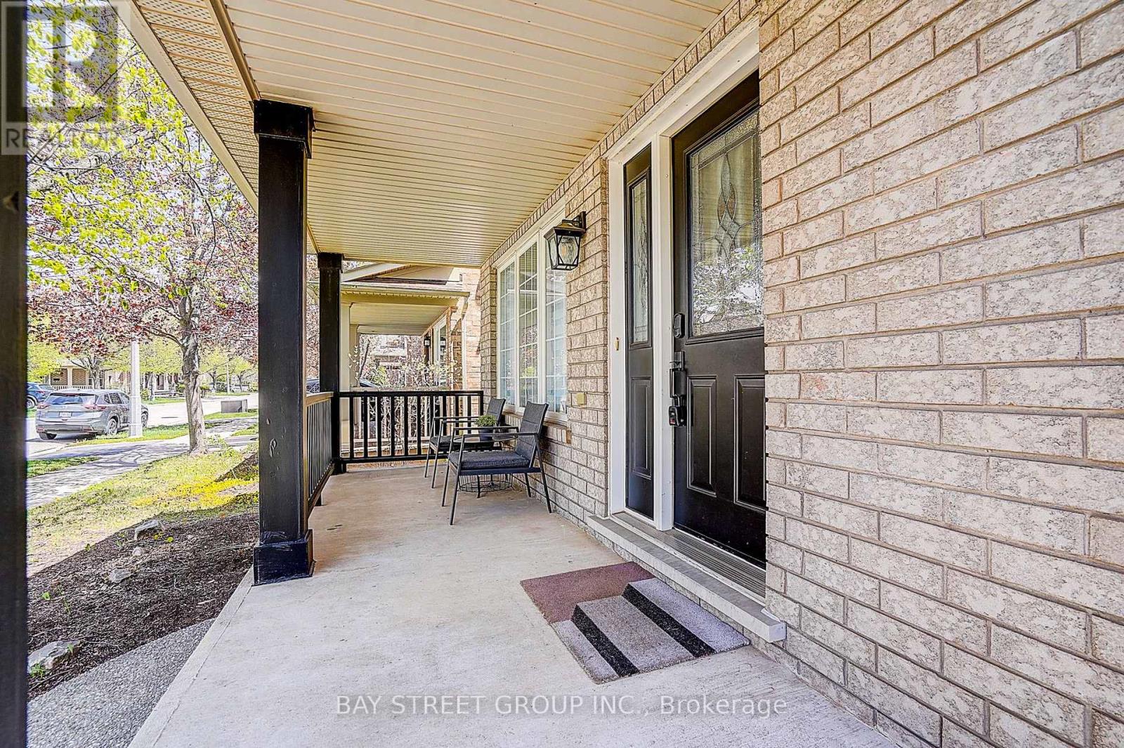 1356 Ridgebank Drive, Oakville, Ontario  L6M 4A6 - Photo 5 - W13119298