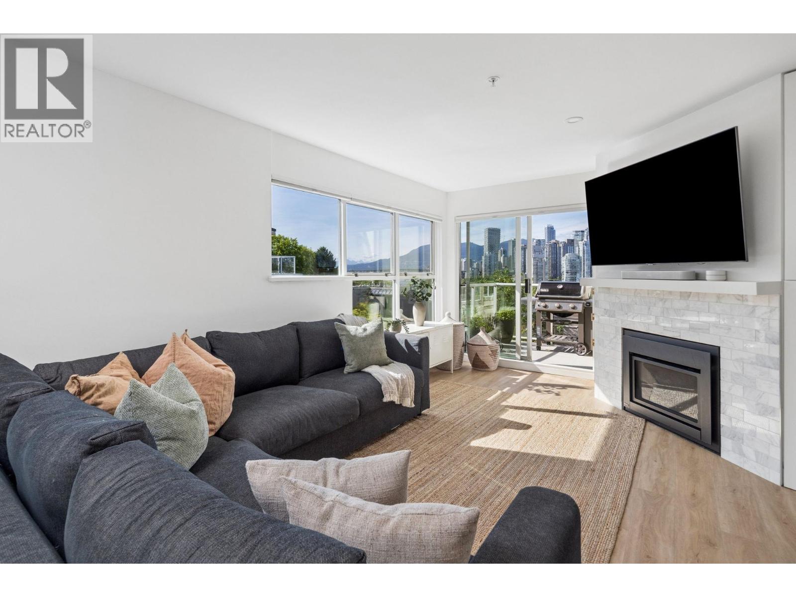 103 933 West 8th Avenue, Vancouver, British Columbia  V5Z 1E4 - Photo 2 - R3122772
