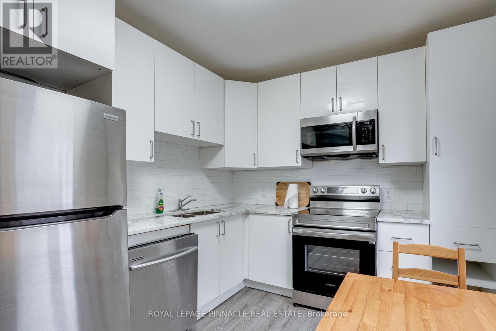 128 Geneva Street, St. Catharines, Ontario  L2R 4N6 - Photo 13 - X13119300