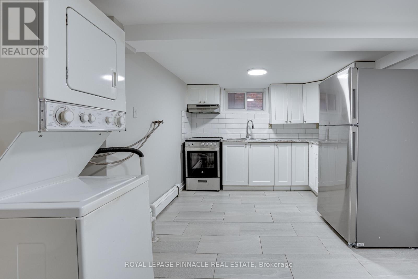 128 Geneva Street, St. Catharines, Ontario  L2R 4N6 - Photo 21 - X13119300