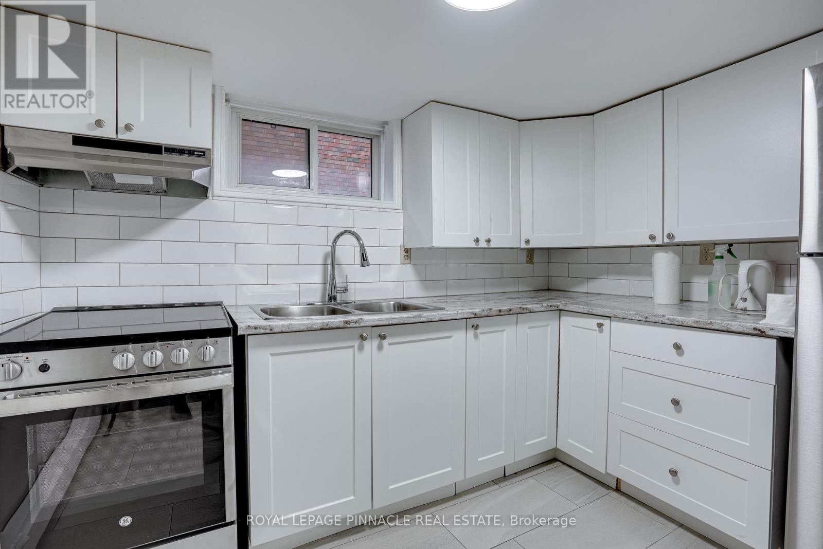 128 Geneva Street, St. Catharines, Ontario  L2R 4N6 - Photo 22 - X13119300