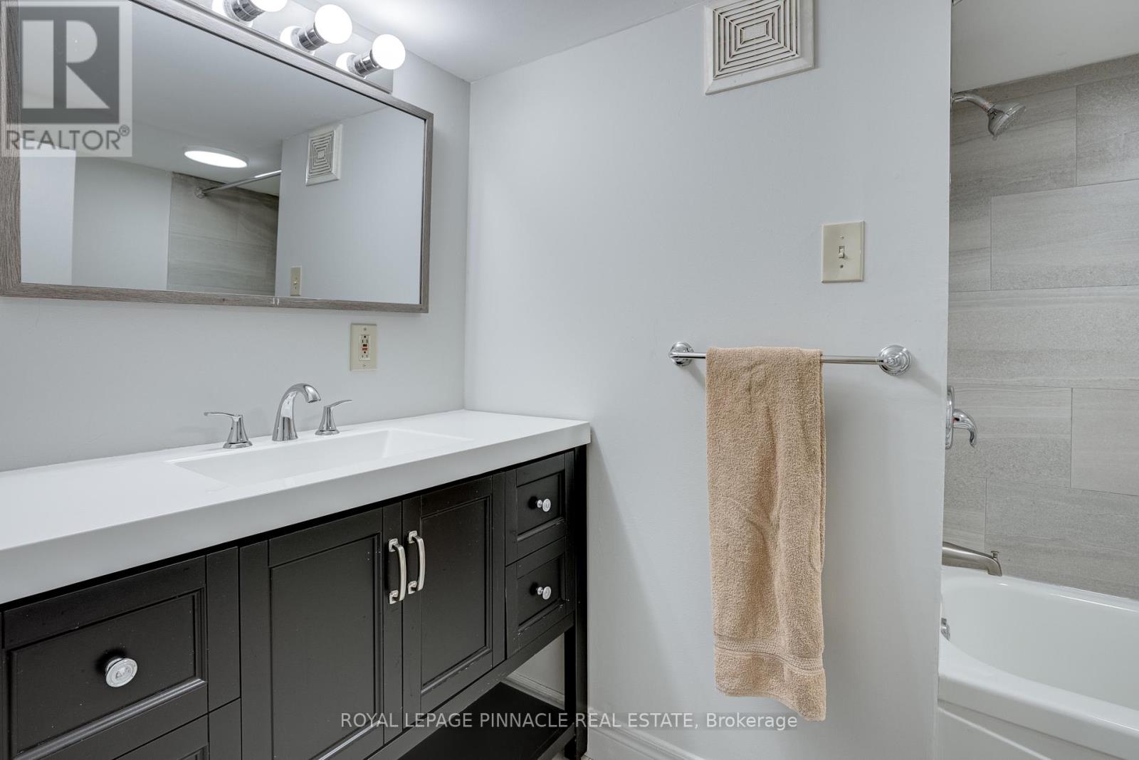128 Geneva Street, St. Catharines, Ontario  L2R 4N6 - Photo 26 - X13119300