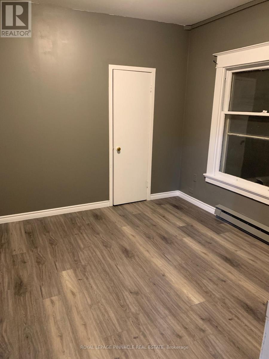 128 Geneva Street, St. Catharines, Ontario  L2R 4N6 - Photo 3 - X13119300
