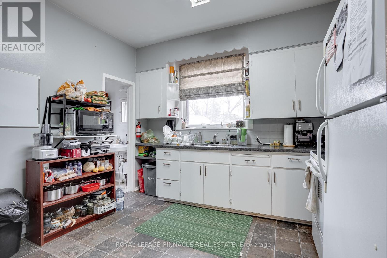 128 Geneva Street, St. Catharines, Ontario  L2R 4N6 - Photo 6 - X13119300
