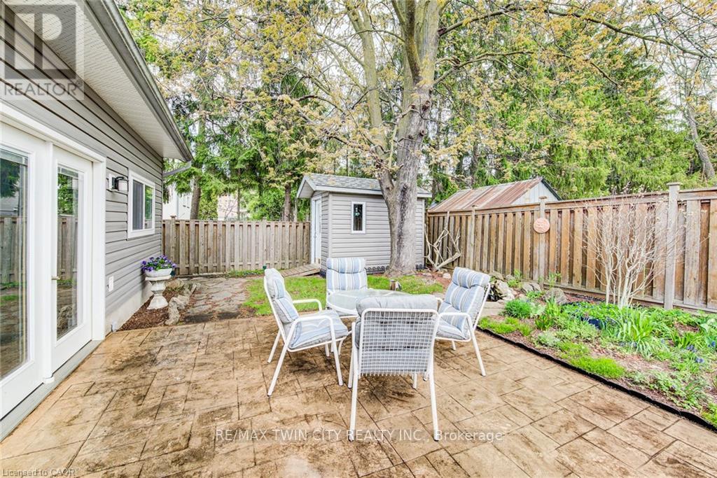 18 Queenston Crescent, Kitchener, Ontario  N2B 2V5 - Photo 36 - X13119302