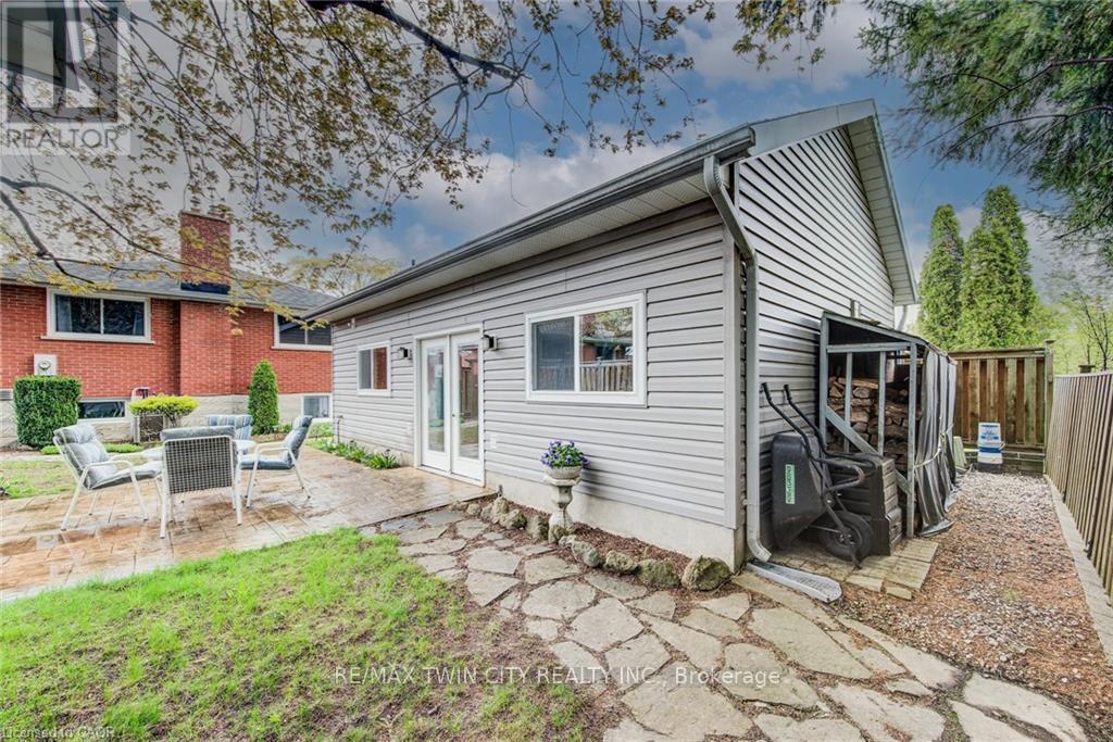 18 Queenston Crescent, Kitchener, Ontario  N2B 2V5 - Photo 40 - X13119302