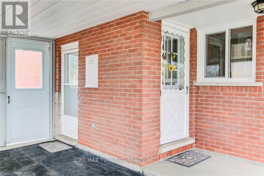 18 Queenston Crescent, Kitchener, Ontario  N2B 2V5 - Photo 43 - X13119302