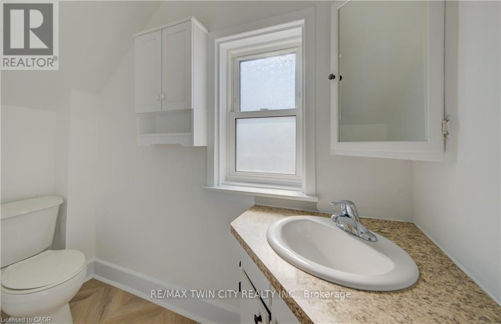 350 Victoria Street S, Kitchener, Ontario  N2M 3A5 - Photo 13 - X13119334