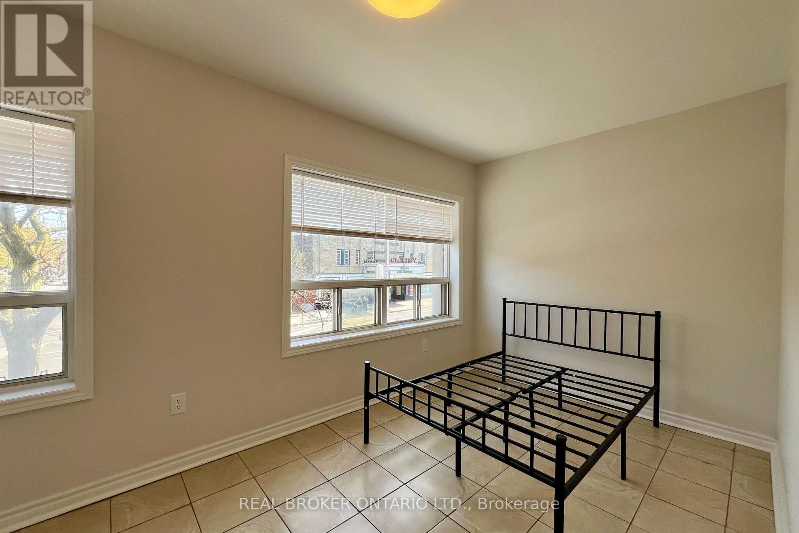 1 - 1228 Danforth Avenue, Toronto, Ontario  M4J 1M6 - Photo 4 - E13092066
