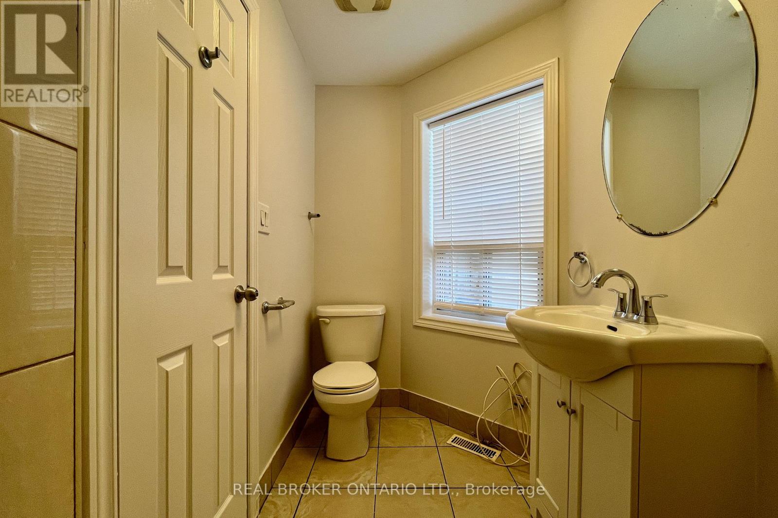 1 - 1228 Danforth Avenue, Toronto, Ontario  M4J 1M6 - Photo 9 - E13092066