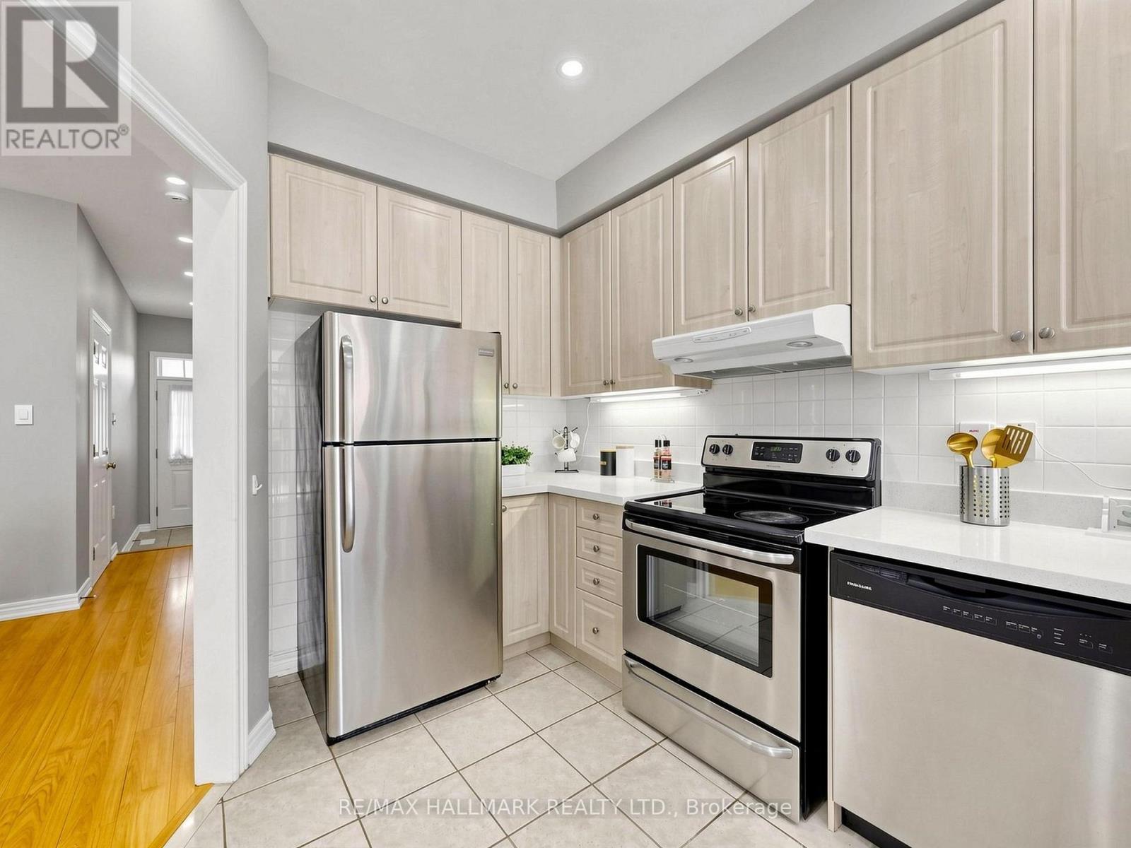 44 Venture Avenue, Richmond Hill, Ontario  L4S 2R4 - Photo 11 - N13112406