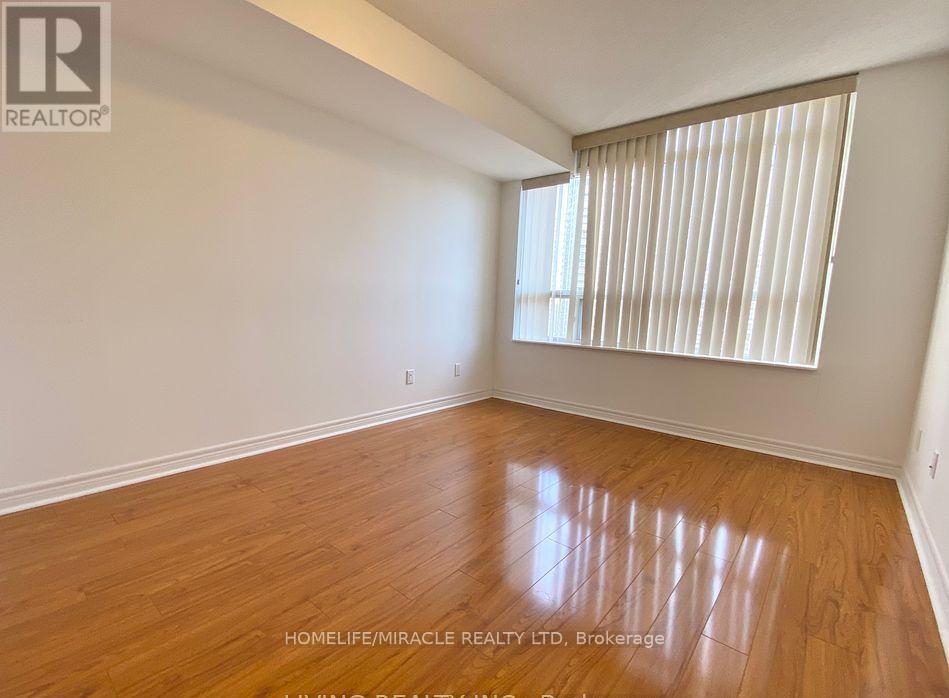2110 - 310 Burnhamthorpe Road W, Mississauga, Ontario  L5B 4P9 - Photo 14 - W12973614
