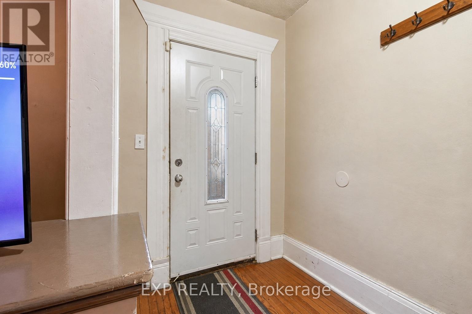 33 Burton Street, Belleville, Ontario  K8P 1E5 - Photo 5 - X13115290