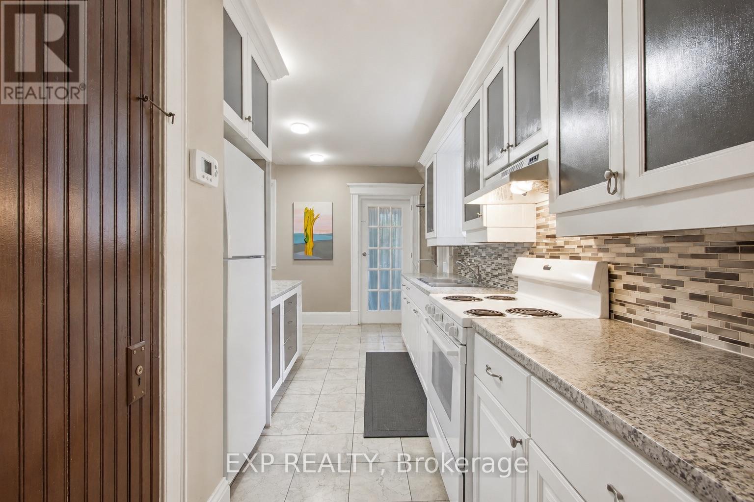 33 Burton Street, Belleville, Ontario  K8P 1E5 - Photo 8 - X13115290