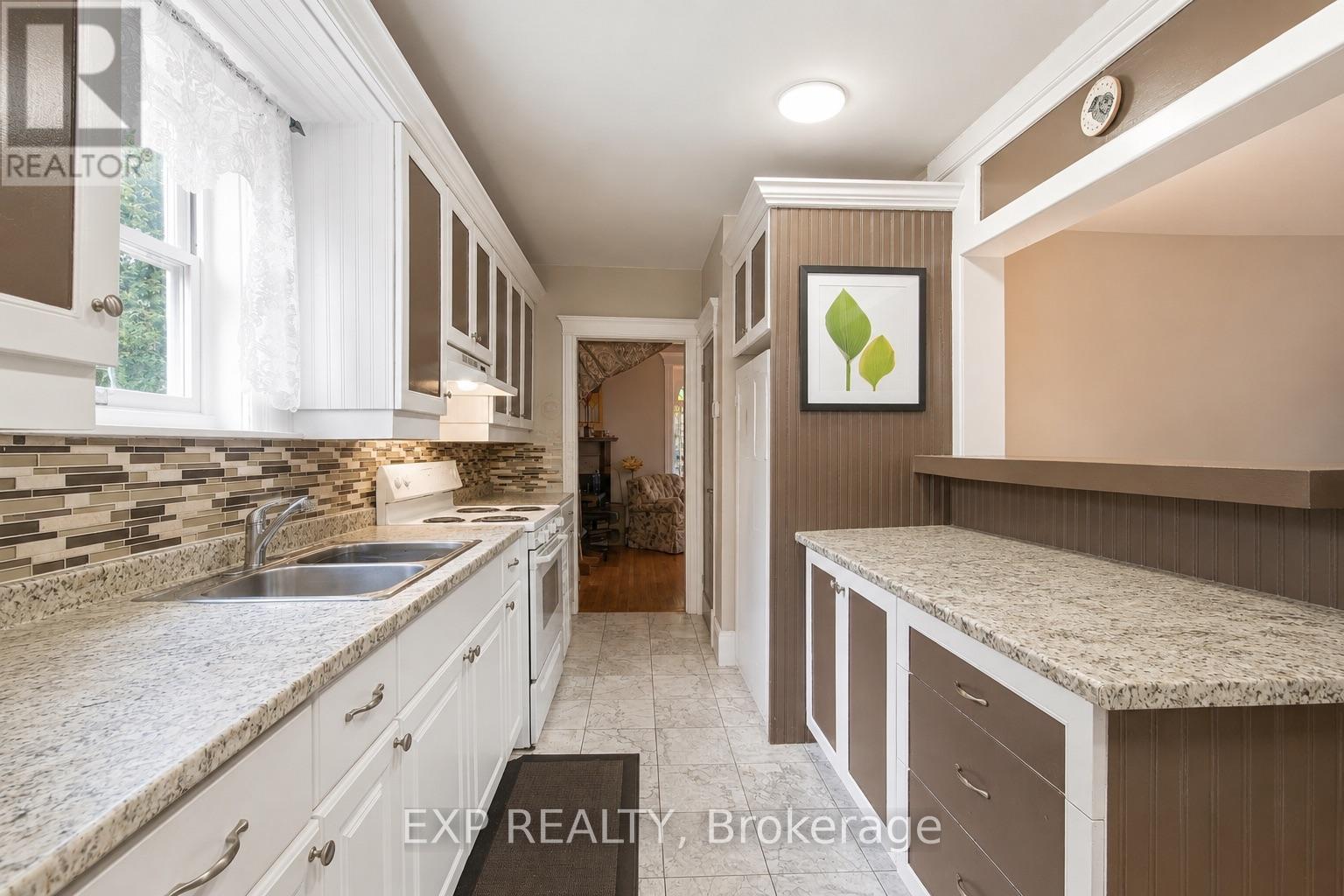 33 Burton Street, Belleville, Ontario  K8P 1E5 - Photo 9 - X13115290