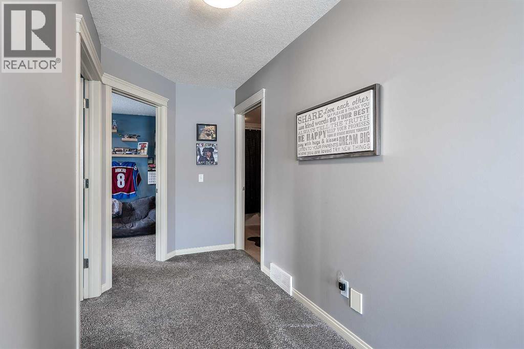 812 Coopers Drive SW, Airdrie, Alberta  T4B 2W3 - Photo 35 - A2305355