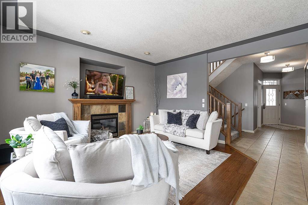 812 Coopers Drive SW, Airdrie, Alberta  T4B 2W3 - Photo 10 - A2305355