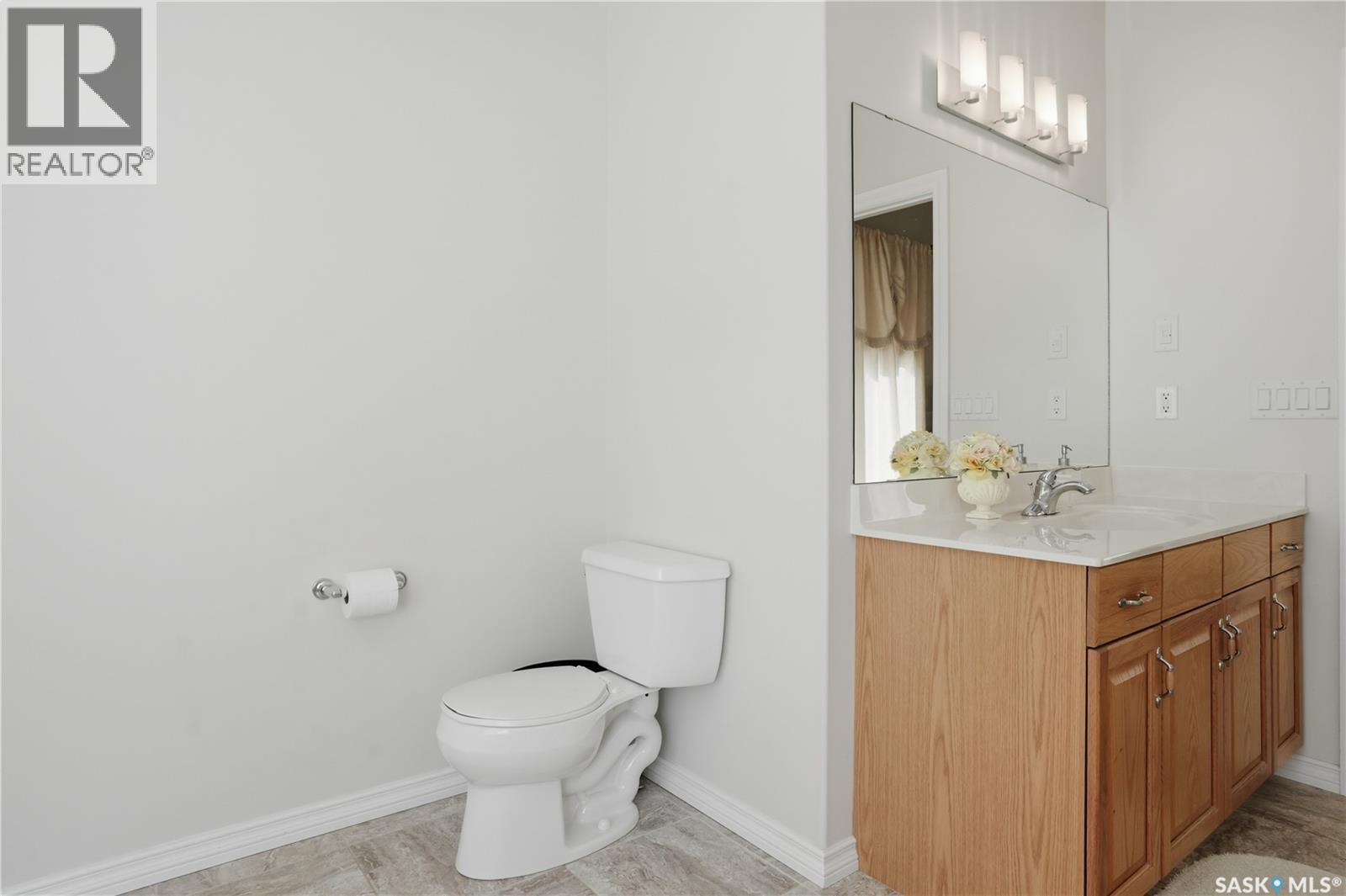 3714 Sandringham Road E, Regina, Saskatchewan  S4V 0N5 - Photo 23 - SK035758