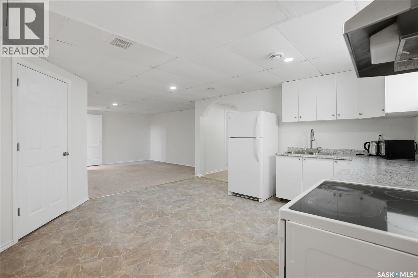 3714 Sandringham Road E, Regina, Saskatchewan  S4V 0N5 - Photo 39 - SK035758