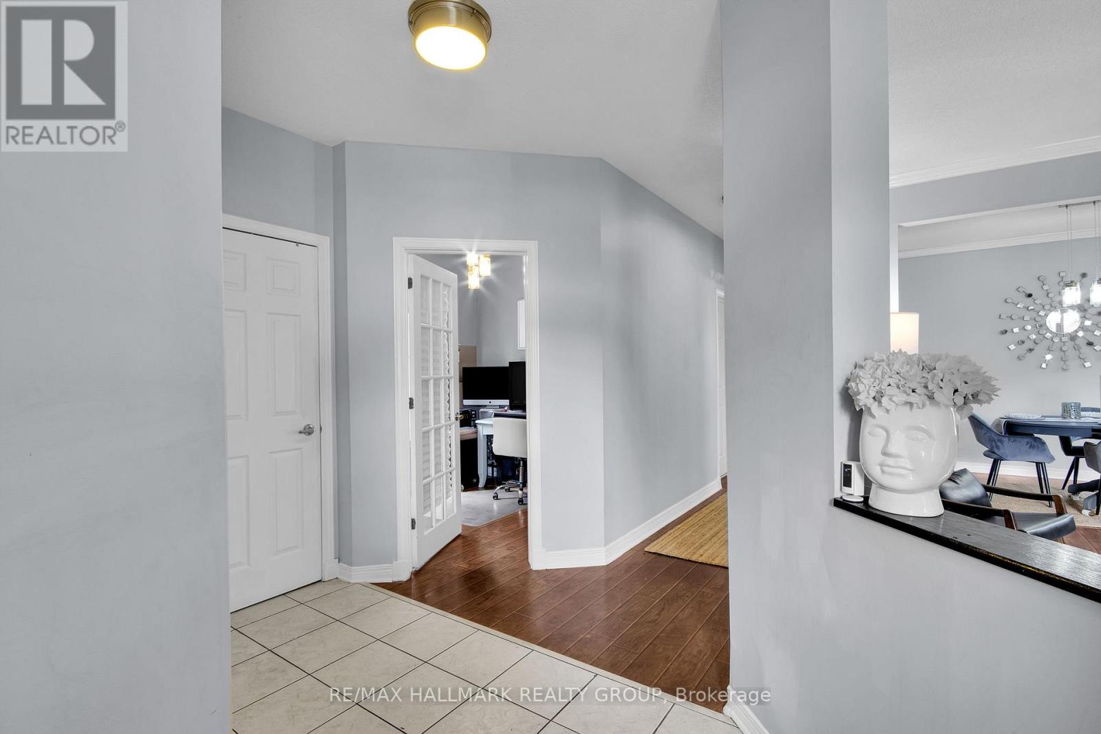 4362 Rainforest Drive, Ottawa, Ontario  K1V 1L4 - Photo 4 - X13119370