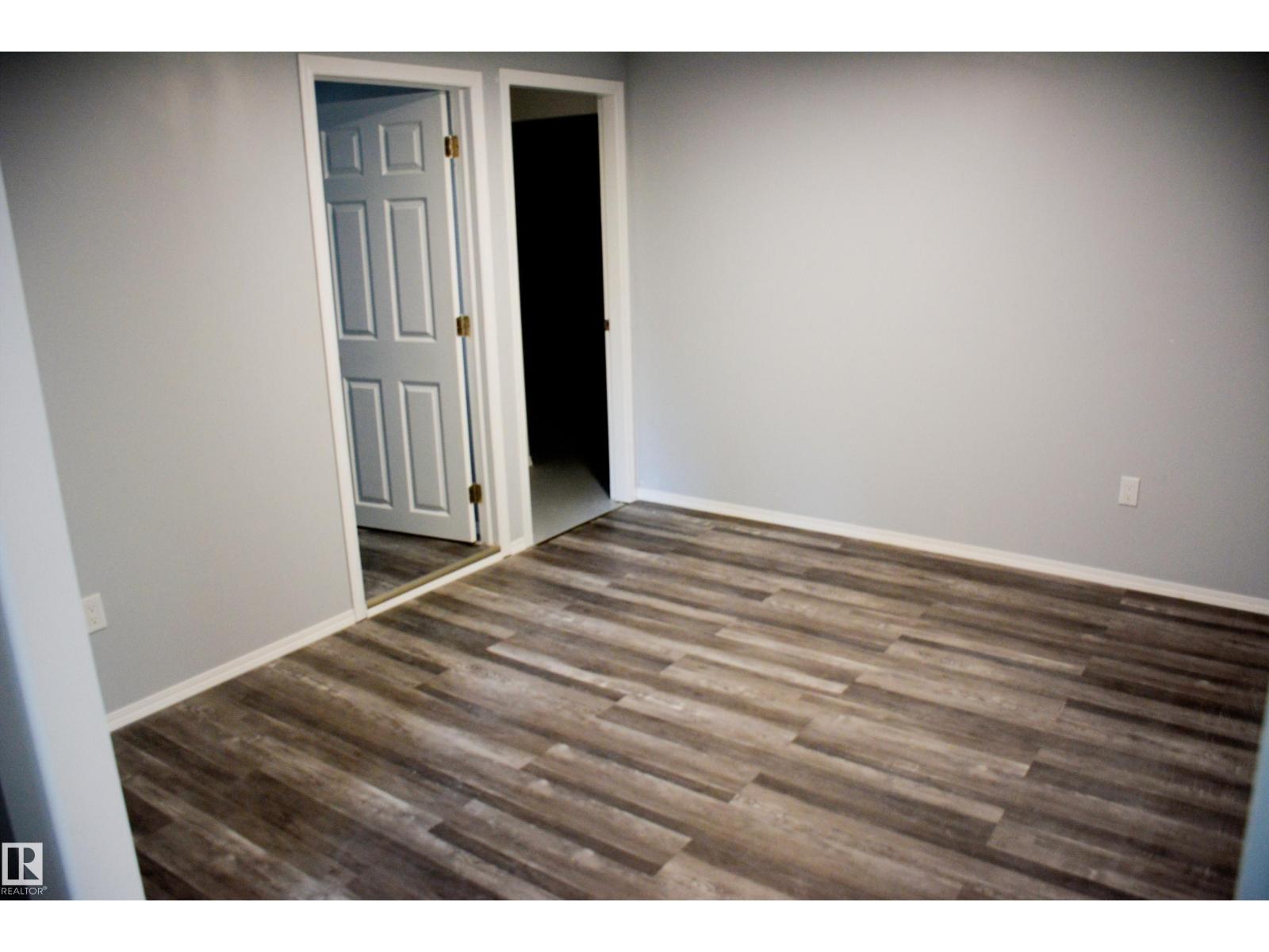 5506 56 St, Barrhead, Alberta  T7N 1C6 - Photo 28 - E4474397