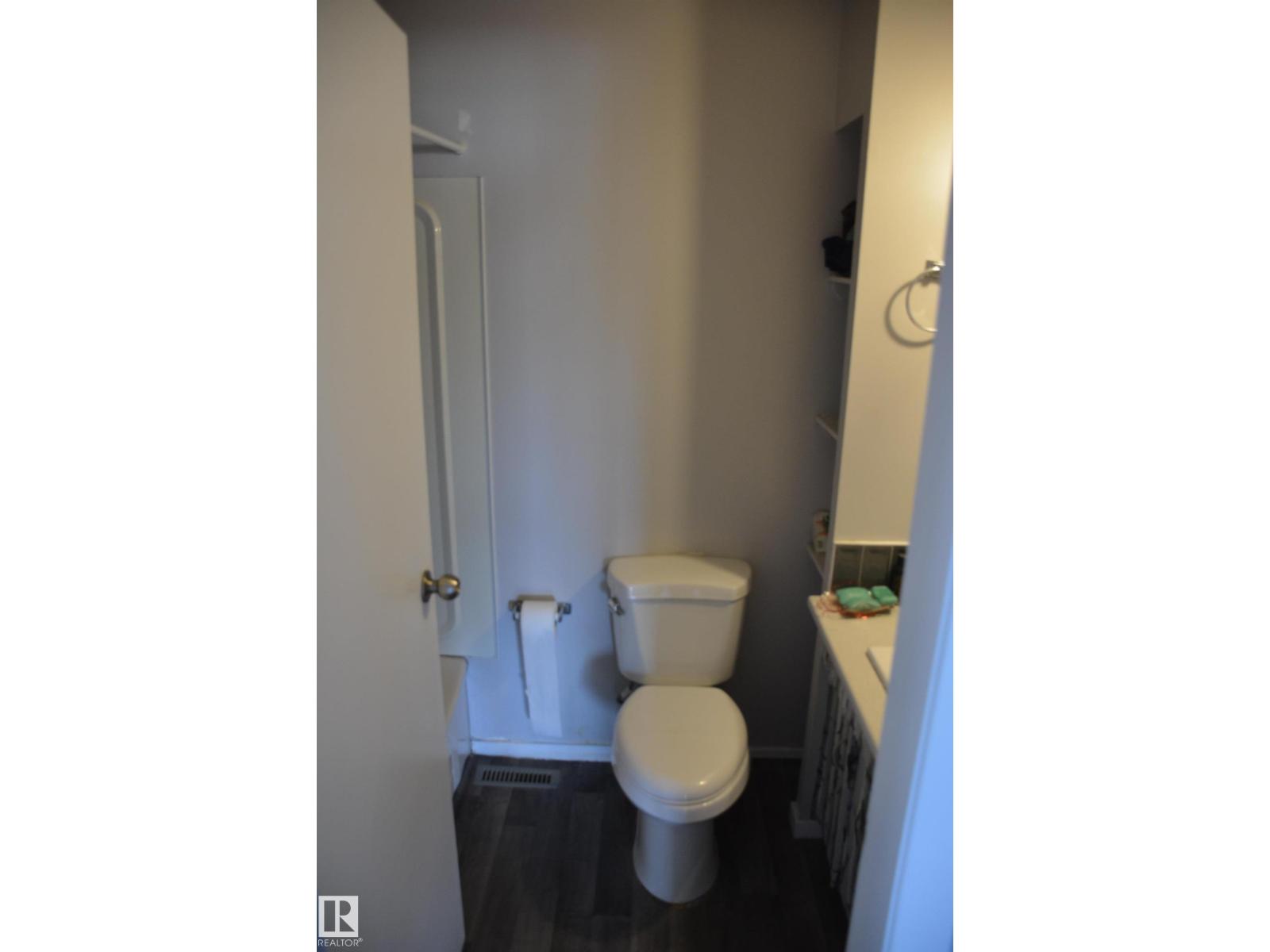 5506 56 St, Barrhead, Alberta  T7N 1C6 - Photo 20 - E4474397