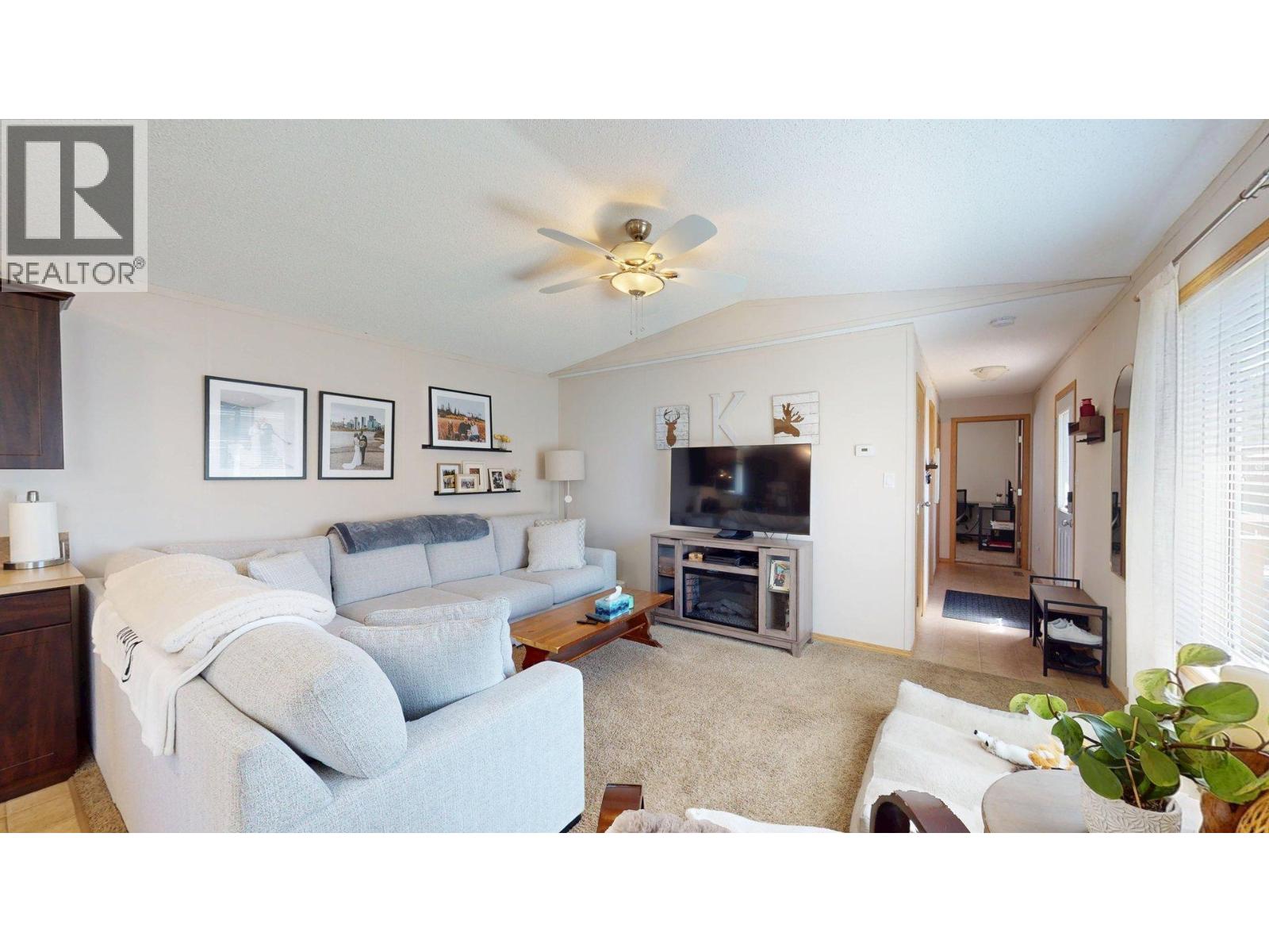 100 Aspen Drive Unit# 8, Sparwood, British Columbia  V0B 2G0 - Photo 4 - 10387236