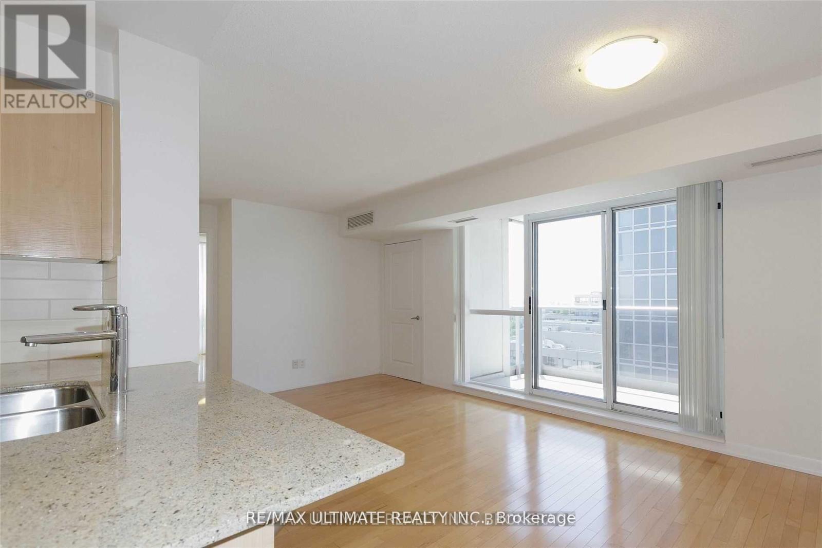 2205 - 5793 Yonge Street, Toronto, Ontario  M2M 0A9 - Photo 5 - C13119398