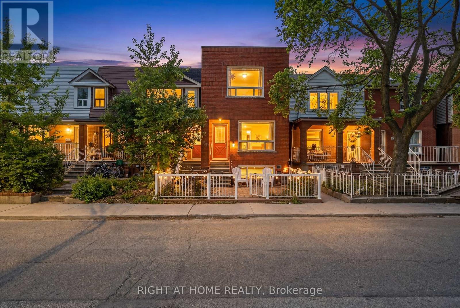 4 - 490 Brock Avenue, Toronto (Dufferin Grove), Ontario  M6H 3N3 - Photo 2 - C13119424