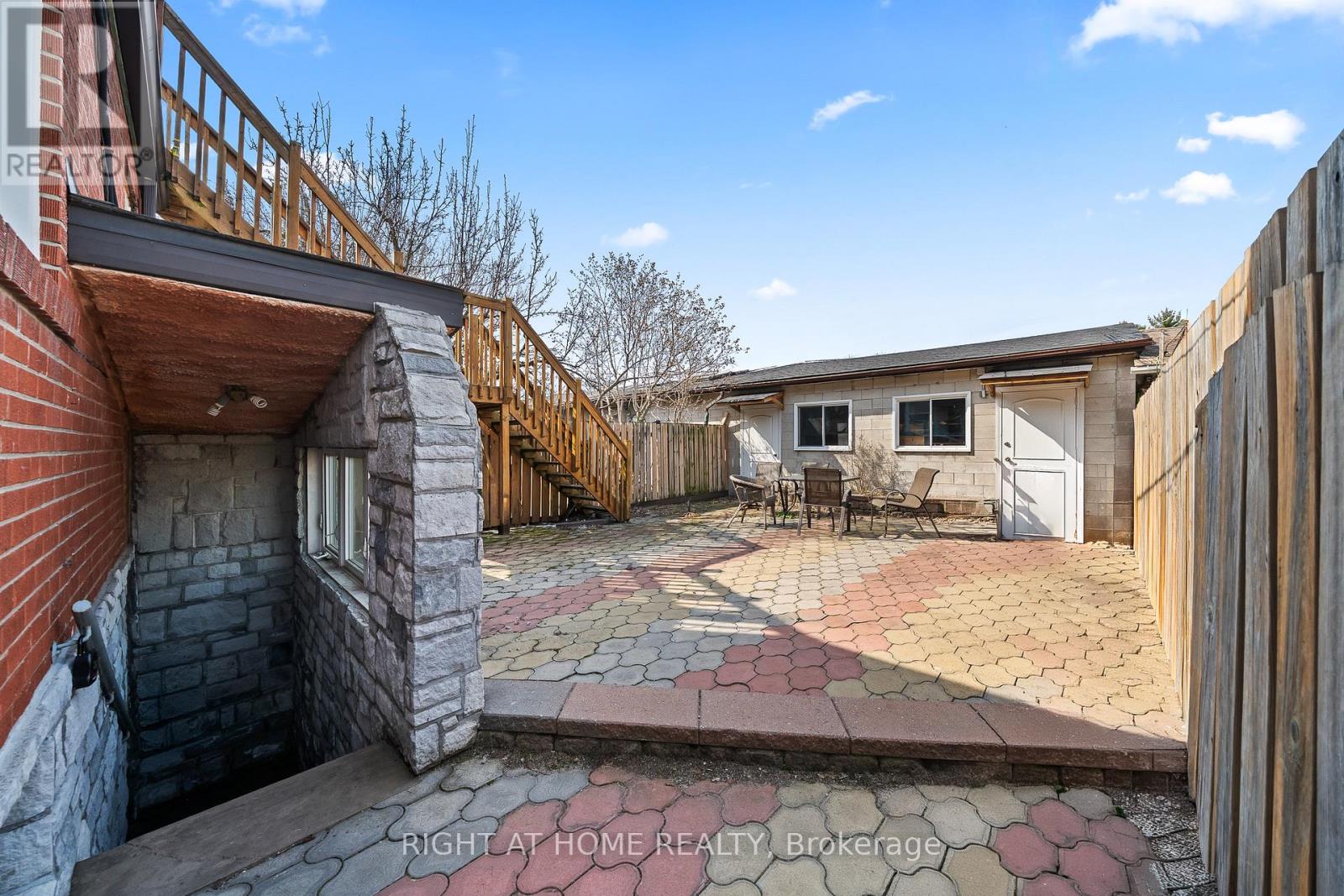 4 - 490 Brock Avenue, Toronto (Dufferin Grove), Ontario  M6H 3N3 - Photo 3 - C13119424