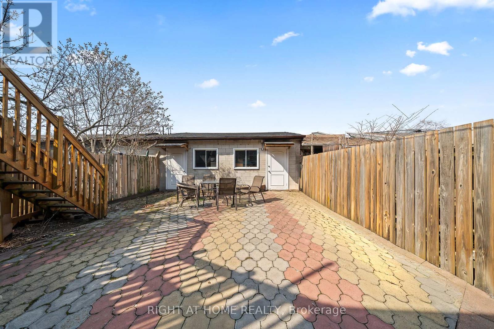 4 - 490 Brock Avenue, Toronto (Dufferin Grove), Ontario  M6H 3N3 - Photo 4 - C13119424
