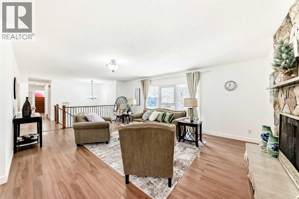 451 Huntbourne Hill Ne, Calgary, Alberta  T2K 5G7 - Photo 10 - A2307579