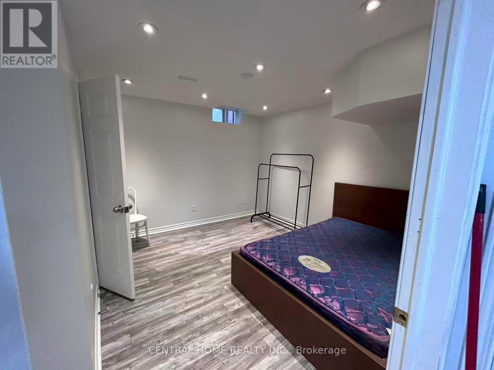 Bsmt - 25 Eastvale Drive, Markham, Ontario  L3S 4N9 - Photo 6 - N13119394