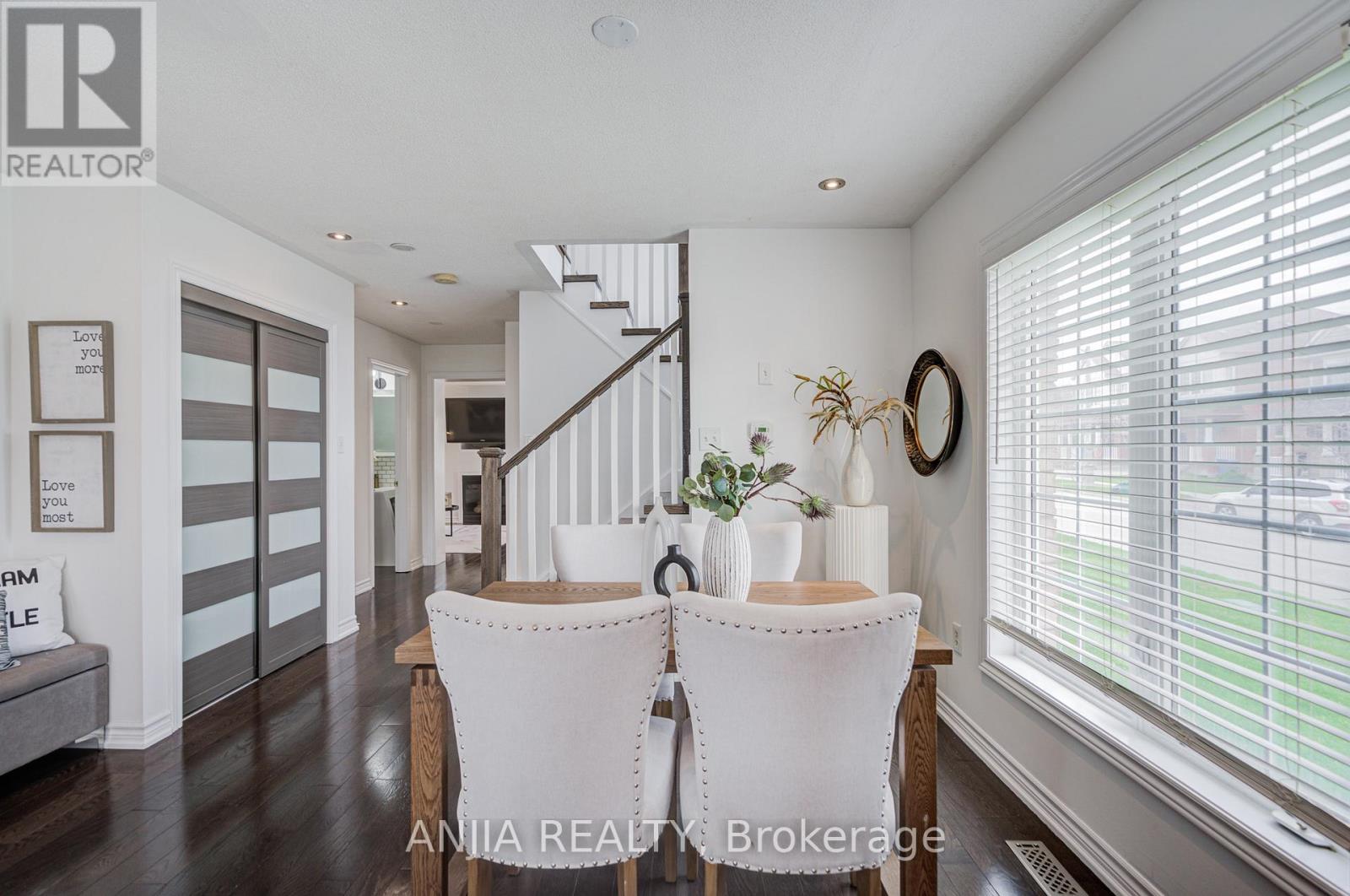 26 Firbank Lane, Whitchurch-Stouffville, Ontario  L4A 0K9 - Photo 8 - N13119458