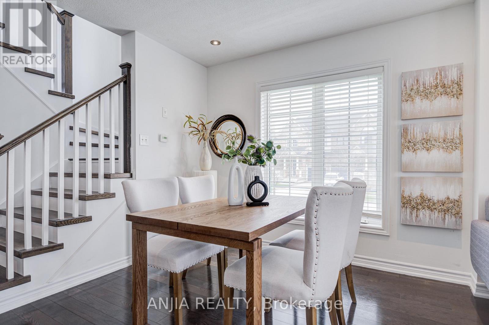 26 Firbank Lane, Whitchurch-Stouffville, Ontario  L4A 0K9 - Photo 9 - N13119458