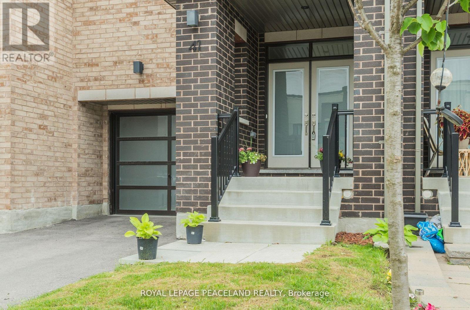 41 Dariole Drive, Richmond Hill, Ontario  L4E 0Z2 - Photo 3 - N13119462