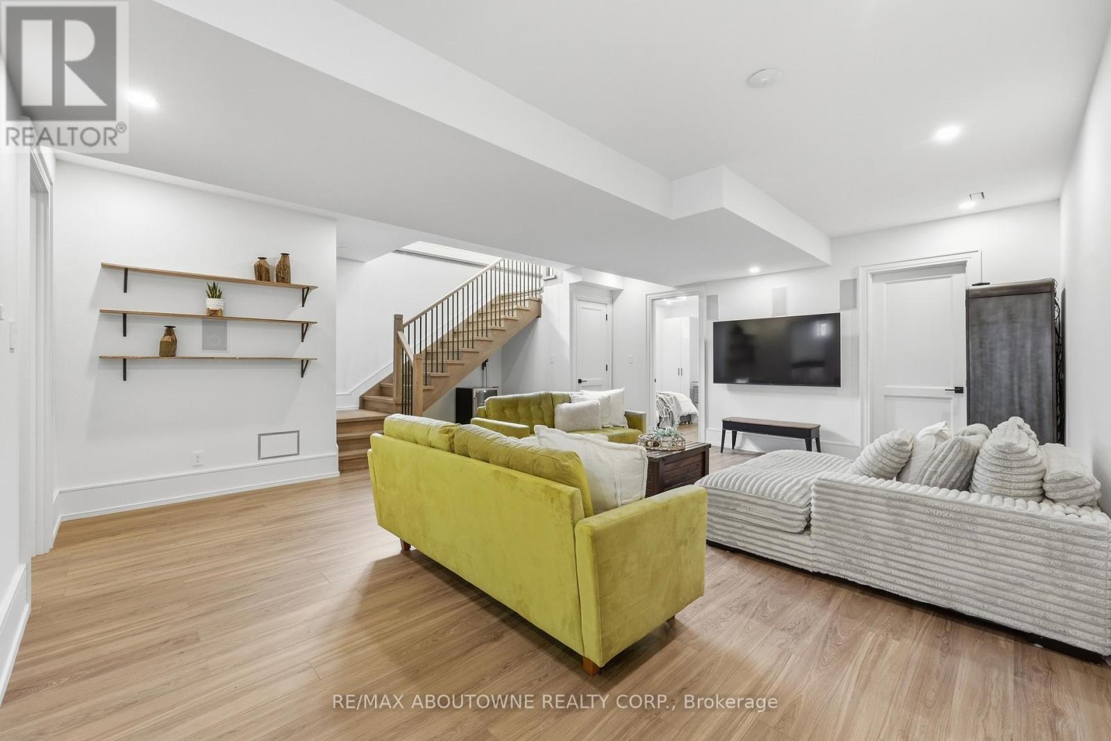 263 Westdale Road, Oakville, Ontario  L6L 4Z7 - Photo 36 - W13119368