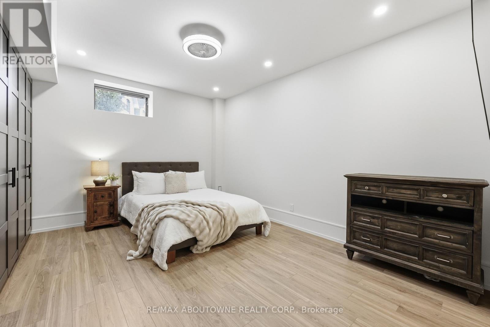 263 Westdale Road, Oakville, Ontario  L6L 4Z7 - Photo 38 - W13119368