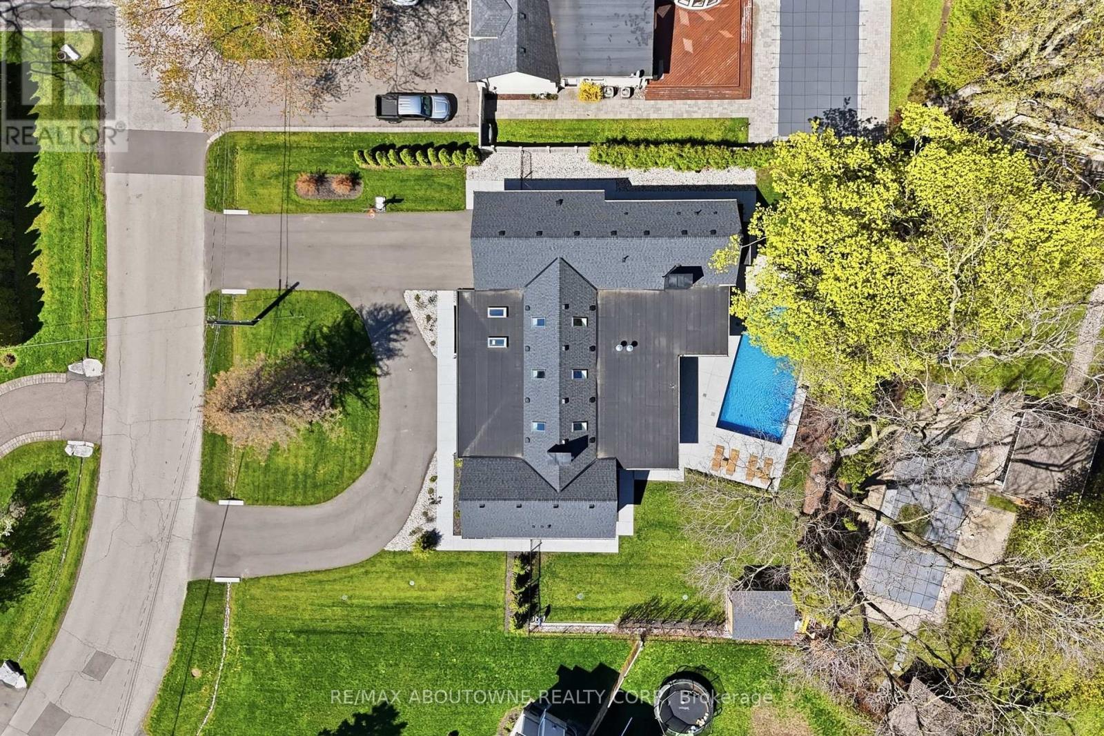 263 Westdale Road, Oakville, Ontario  L6L 4Z7 - Photo 5 - W13119368