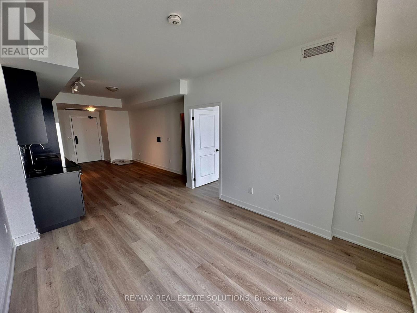 905 - 2075 Lakeshore Road, Burlington, Ontario  L7R 1E2 - Photo 8 - W13119422