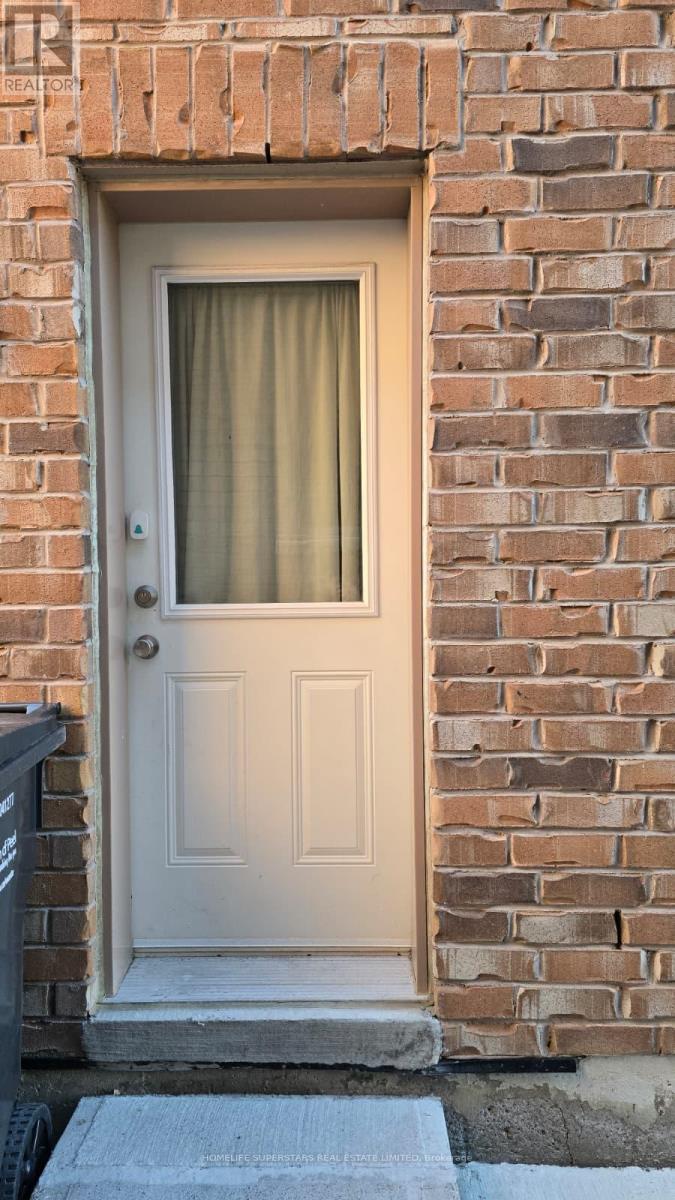 126 Martin Byrne Drive, Brampton, Ontario  L6P 4C7 - Photo 6 - W13119436