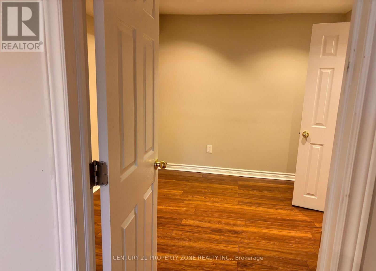 2201 Crestmont Drive, Oakville, Ontario  L6M 5A7 - Photo 15 - W13119444