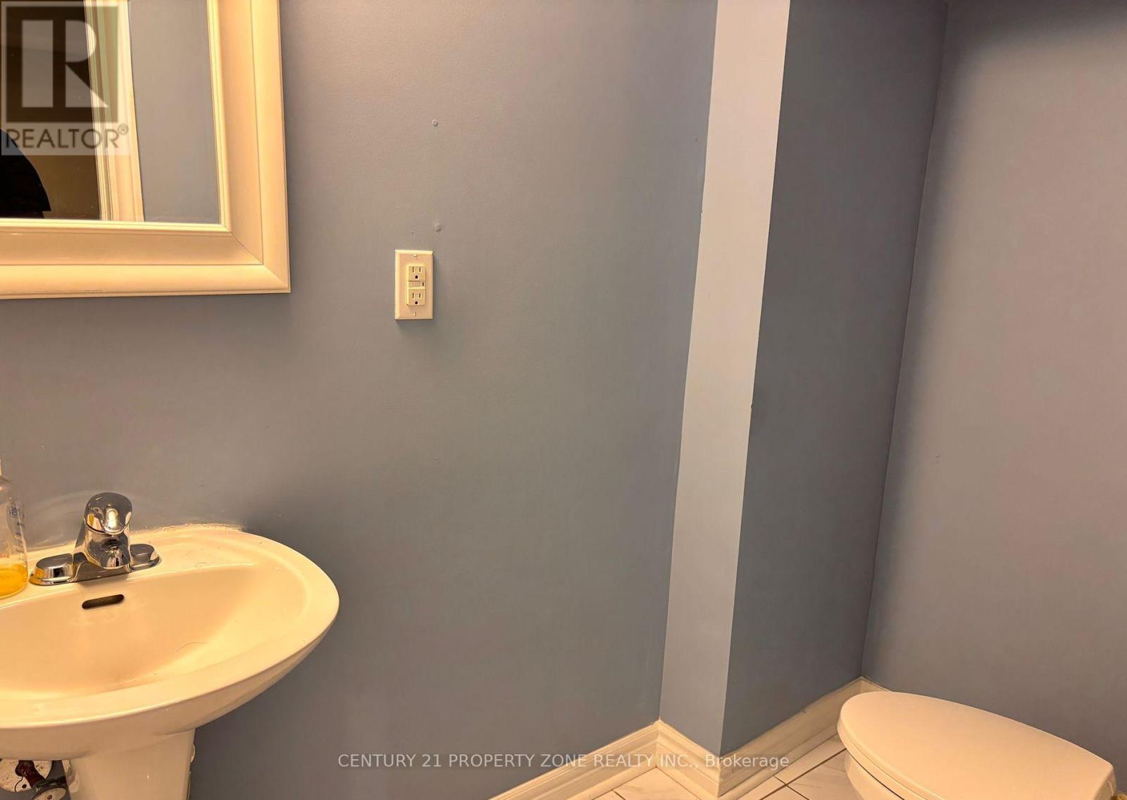 2201 Crestmont Drive, Oakville, Ontario  L6M 5A7 - Photo 25 - W13119444