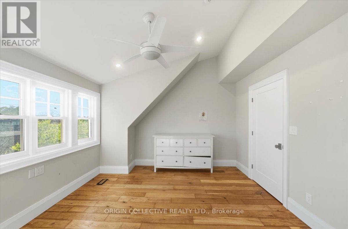 79 Wilson Street E, Oakville, Ontario  L6K 3G4 - Photo 4 - W13119454