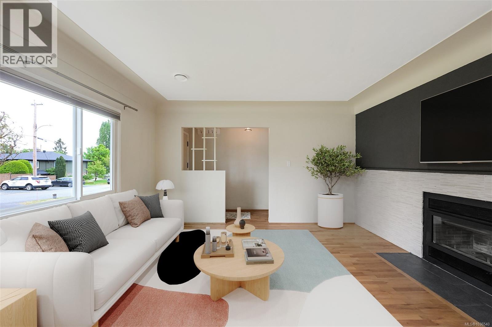 3746 Seaton St, Saanich, British Columbia  V8X 3W4 - Photo 4 - 1036540