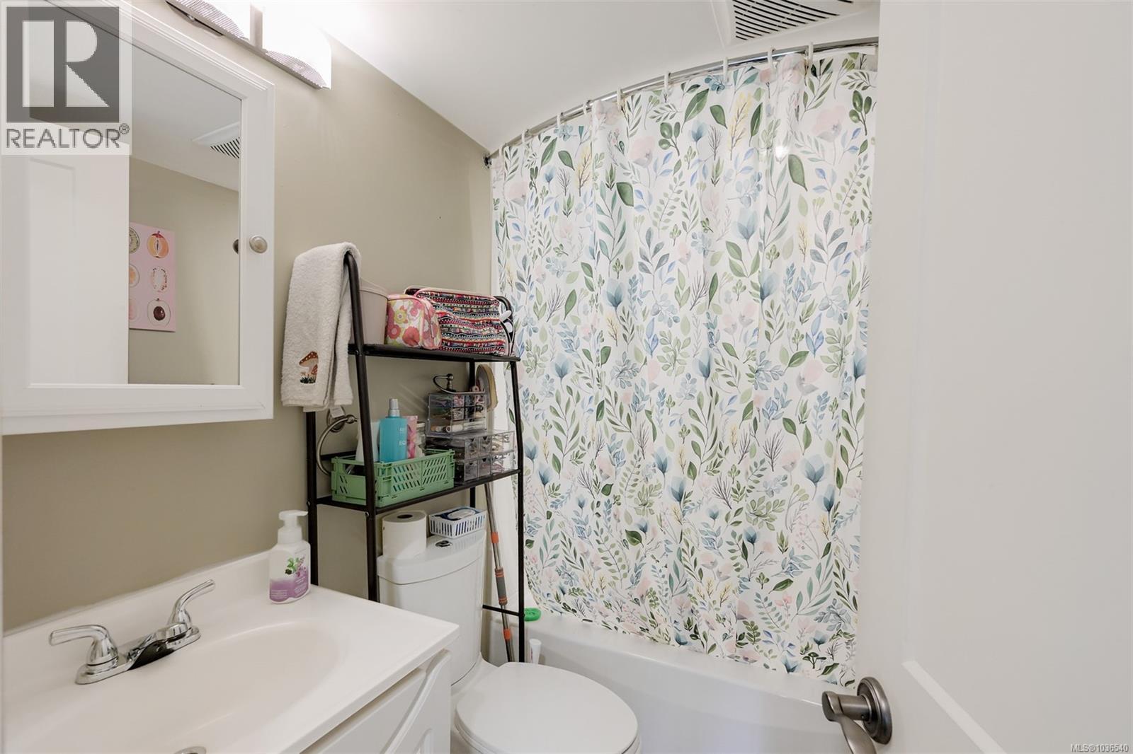 3746 Seaton St, Saanich, British Columbia  V8X 3W4 - Photo 33 - 1036540