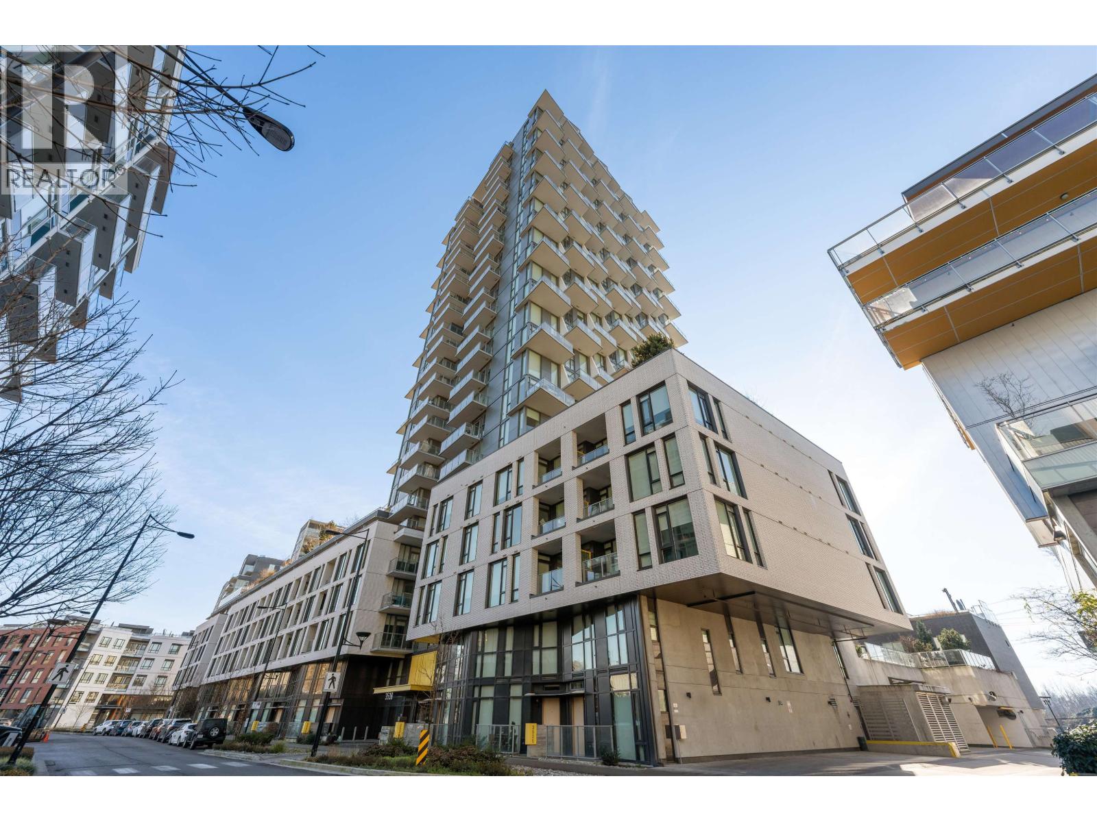 411 3538 Sawmill Crescent, Vancouver, British Columbia  V5S 0J8 - Photo 1 - R3122786