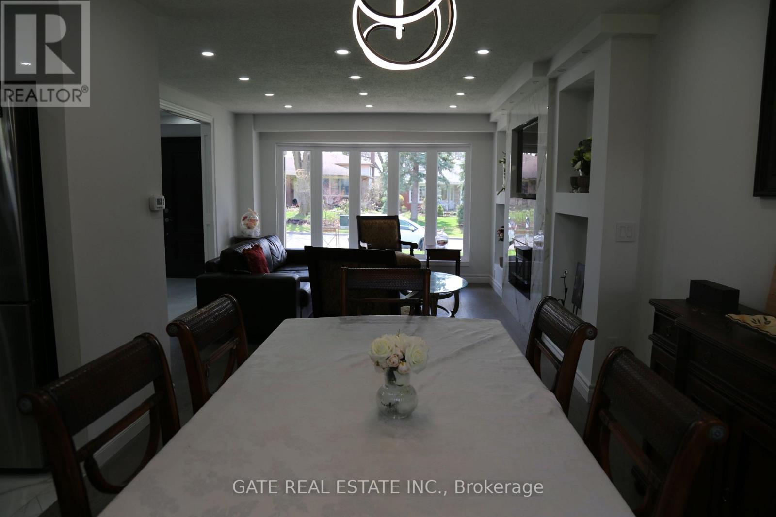 10 Thorny Brae Drive, Markham, Ontario L3T 3G4 - Photo 7 - N13023082
