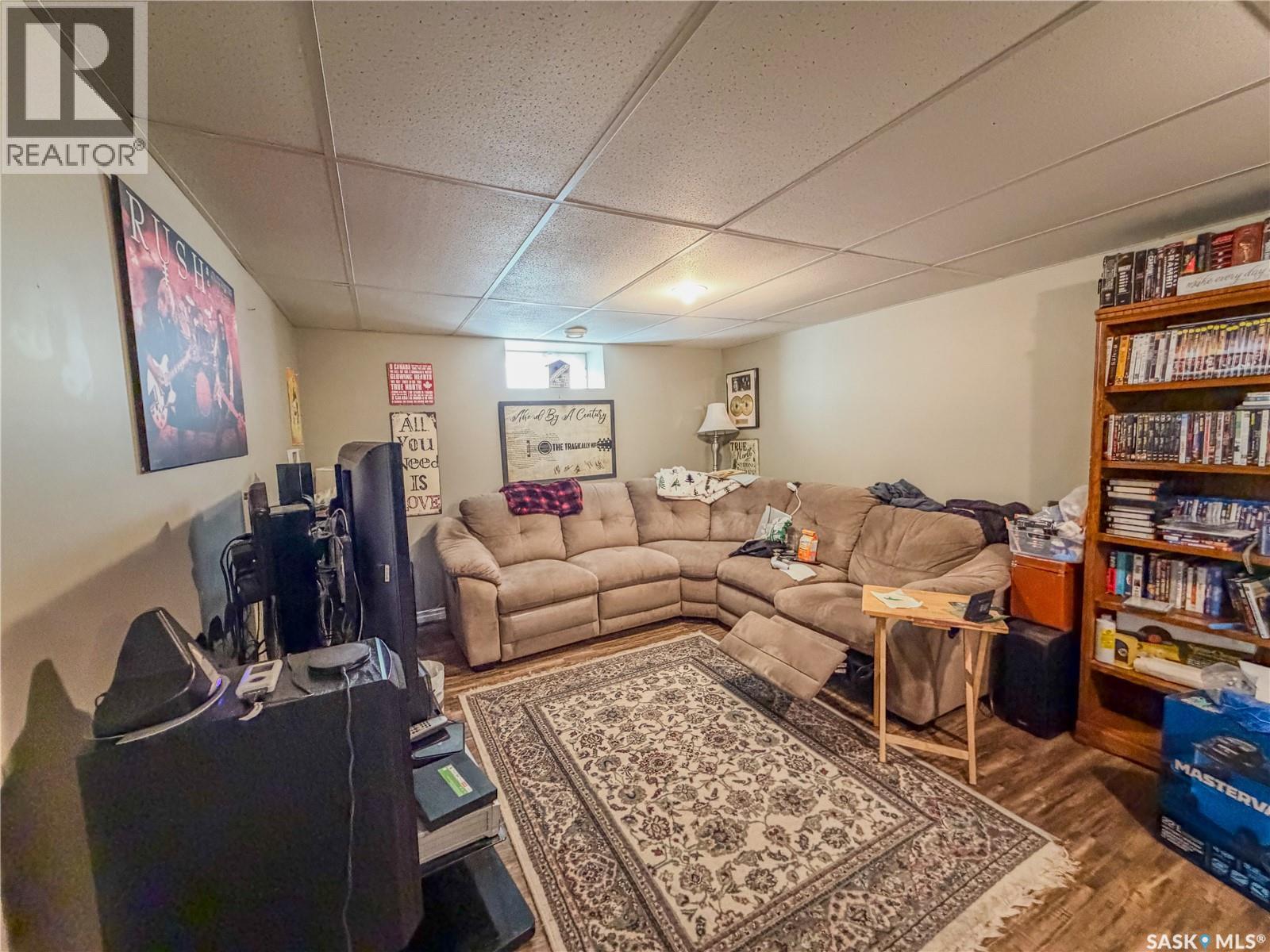 319 March Avenue E, Langenburg, Saskatchewan  S0A 2A0 - Photo 28 - SK035757