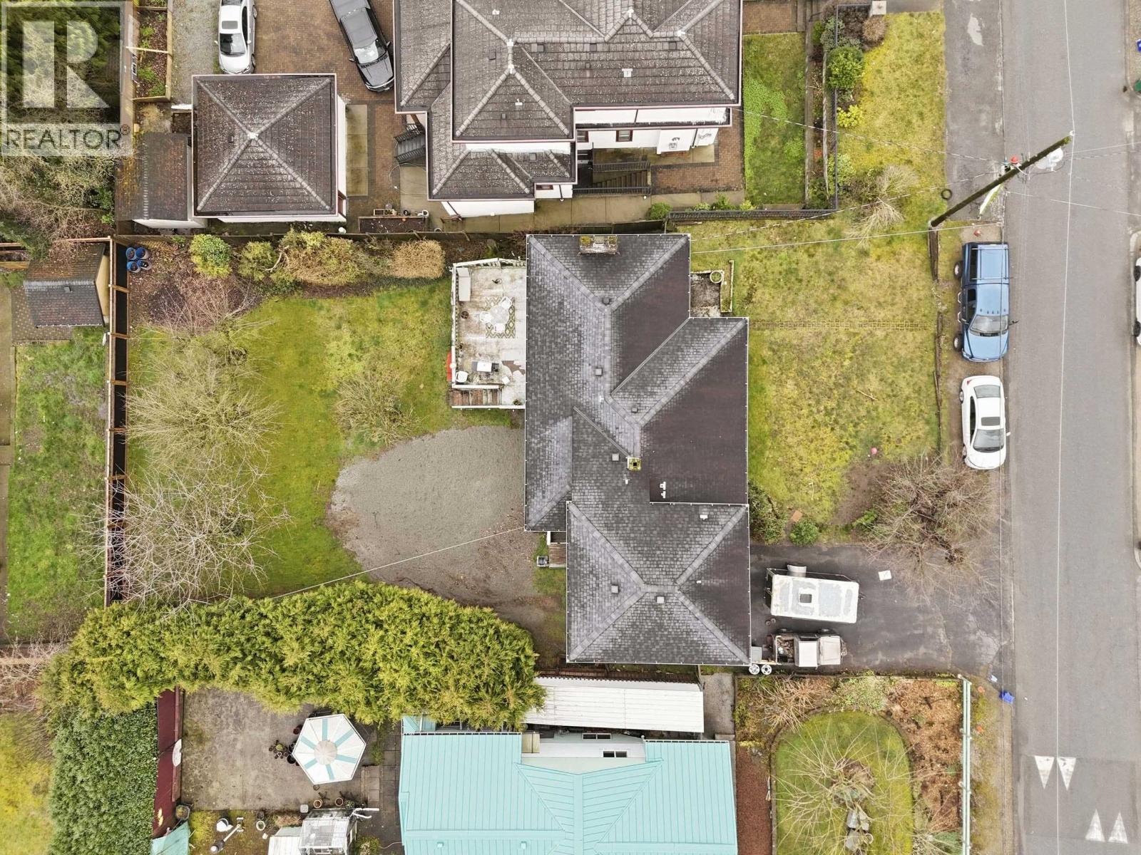 4258 Irmin Street, Burnaby, British Columbia  V5J 1X5 - Photo 18 - R3096872